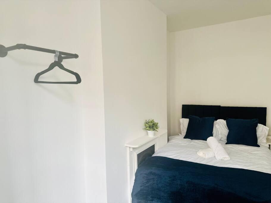 Modern - Near Centre, Qmc, Motorpoint Arena & Train Station - Sleeps 8 Nottingham